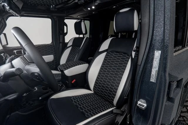 2025 Jeep JT Gladiator - Image 22 of 31