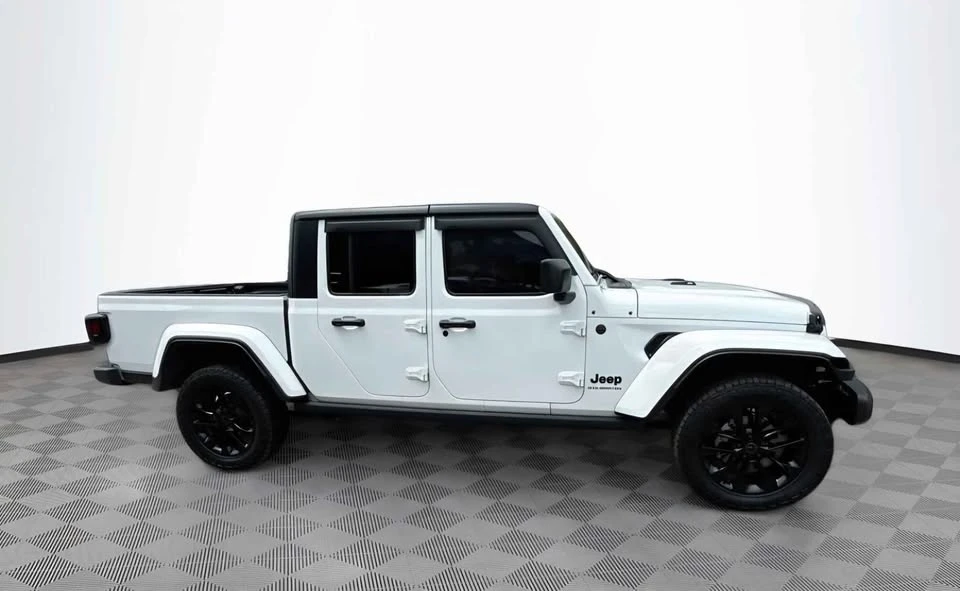 2025 Jeep JT Gladiator - Image 4 of 13