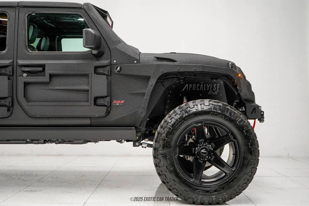 2025 Jeep JT Gladiator - Image 11 of 12