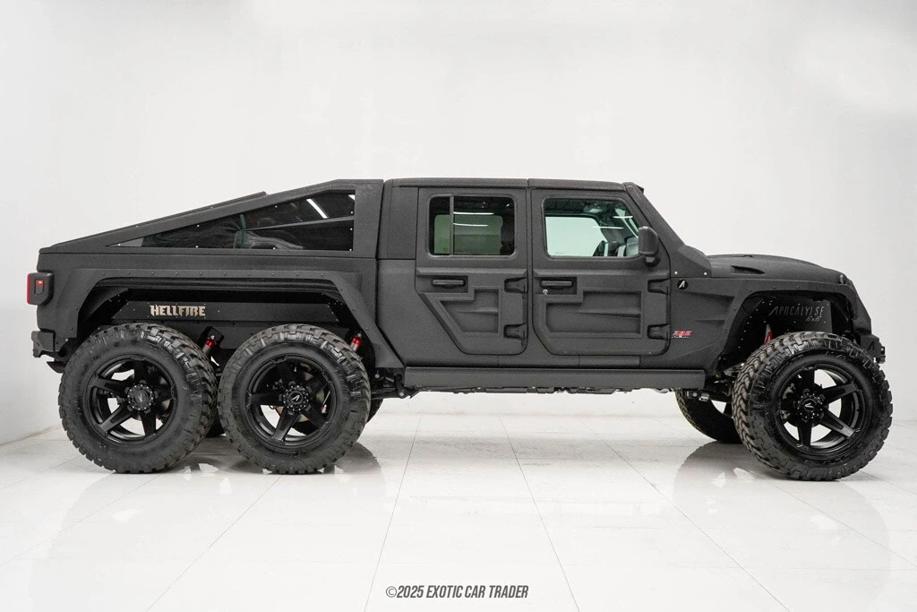 2025 Jeep JT Gladiator - Image 9 of 12