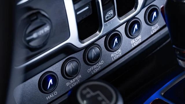 2025 Jeep JT Gladiator - Image 13 of 21