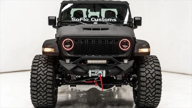 2025 Jeep JT Gladiator - Image 11 of 21