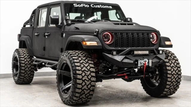 2025 Jeep JT Gladiator - Image 5 of 21