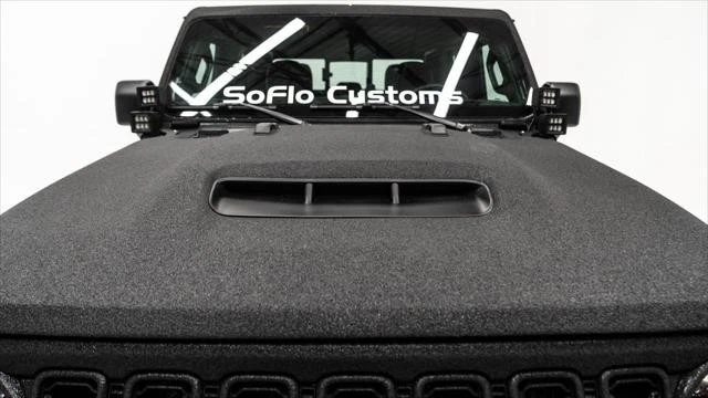 2025 Jeep JT Gladiator - Image 13 of 21