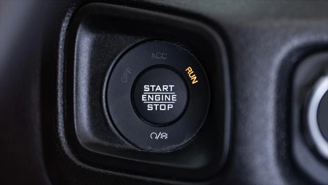 2025 Jeep JT Gladiator - Image 11 of 21