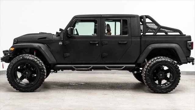 2025 Jeep JT Gladiator - Image 10 of 21