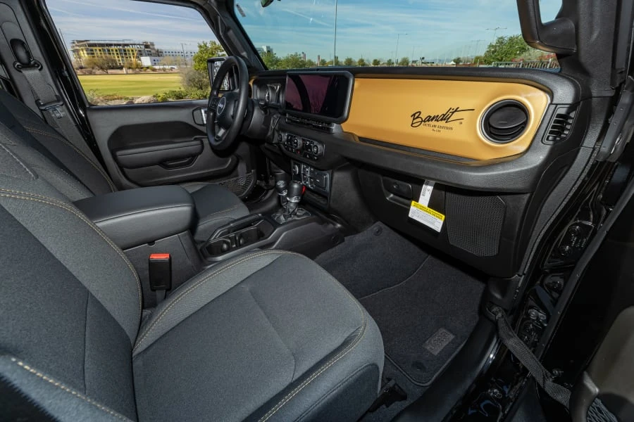 2025 Jeep JT Gladiator - Image 29 of 31