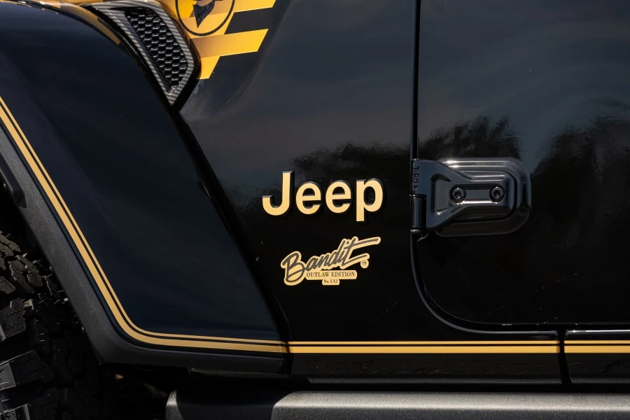 2025 Jeep JT Gladiator - Image 5 of 31