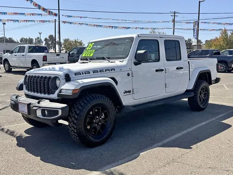 2025 Jeep Gladiator Big Bear