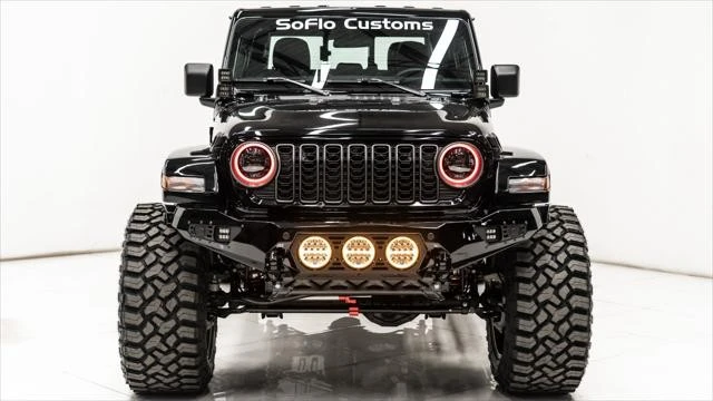 2025 Jeep JT Gladiator - Image 13 of 21