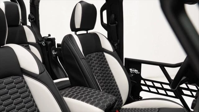 2025 Jeep JT Gladiator - Image 3 of 31