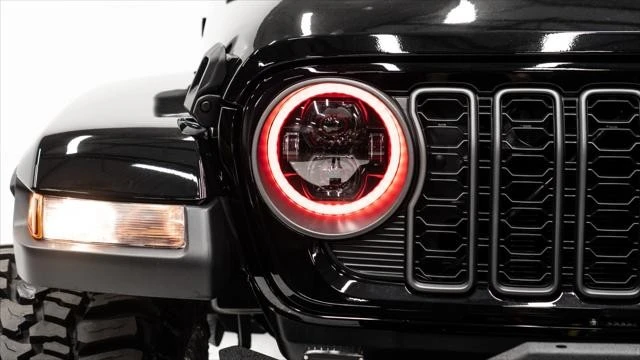 2025 Jeep JT Gladiator - Image 14 of 21