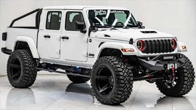 2025 Jeep JT Gladiator - Image 11 of 21