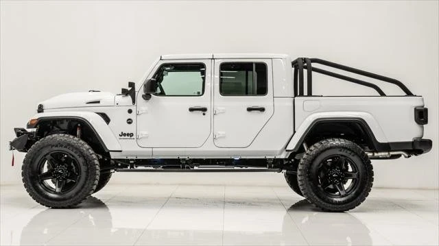 2025 Jeep JT Gladiator - Image 14 of 21