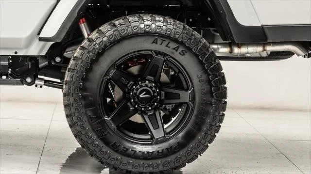2025 Jeep JT Gladiator - Image 20 of 21