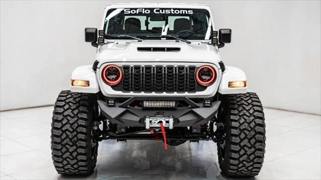 2025 Jeep JT Gladiator - Image 5 of 21