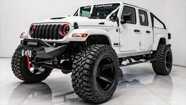 2025 Jeep JT Gladiator - Image 7 of 21
