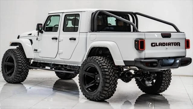 2025 Jeep JT Gladiator - Image 14 of 21