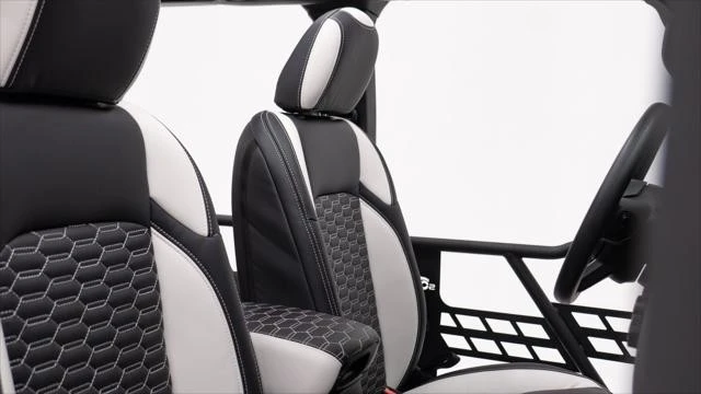 2025 Jeep JT Gladiator - Image 15 of 21