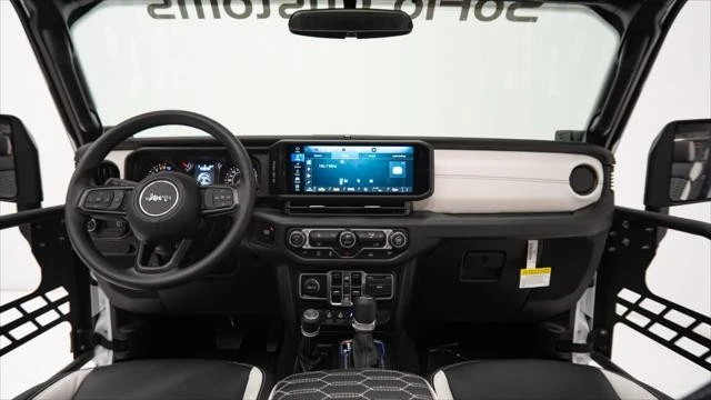 2025 Jeep JT Gladiator - Image 13 of 21