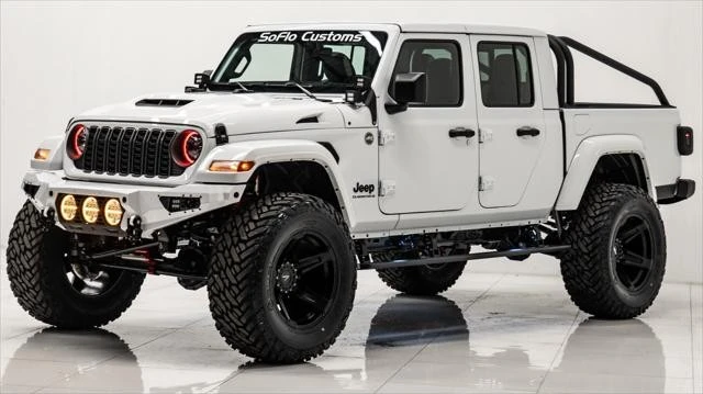 2025 Jeep JT Gladiator - Image 9 of 21