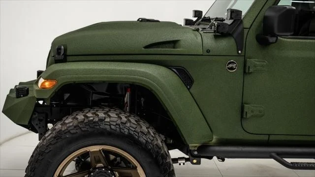 2025 Jeep JT Gladiator - Image 16 of 21