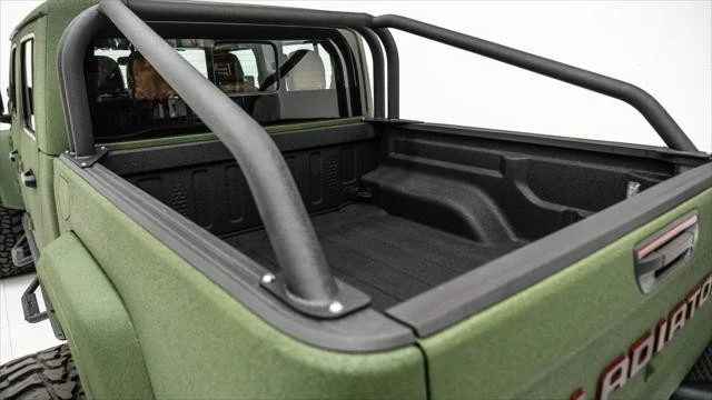 2025 Jeep JT Gladiator - Image 13 of 21