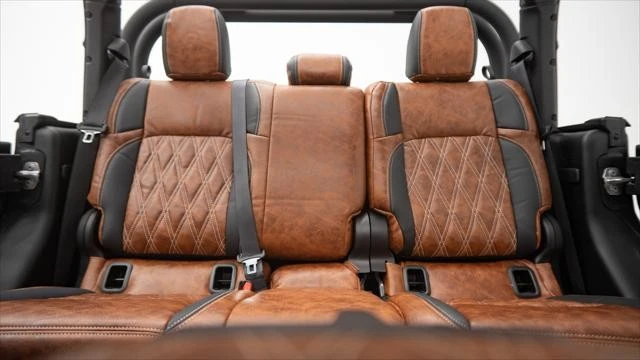 2025 Jeep JT Gladiator - Image 14 of 21