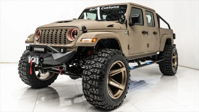 2025 Jeep JT Gladiator - Image 5 of 21