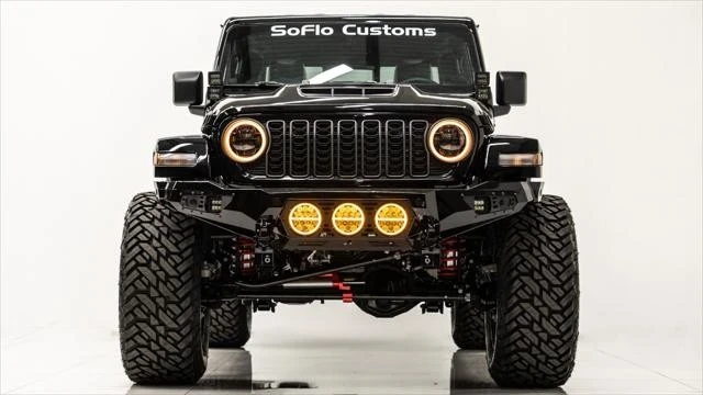 2025 Jeep JT Gladiator - Image 5 of 21