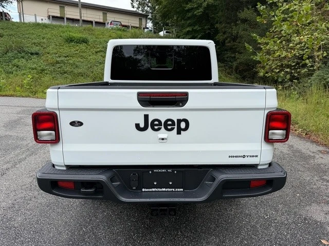 2025 Jeep JT Gladiator - Image 8 of 21