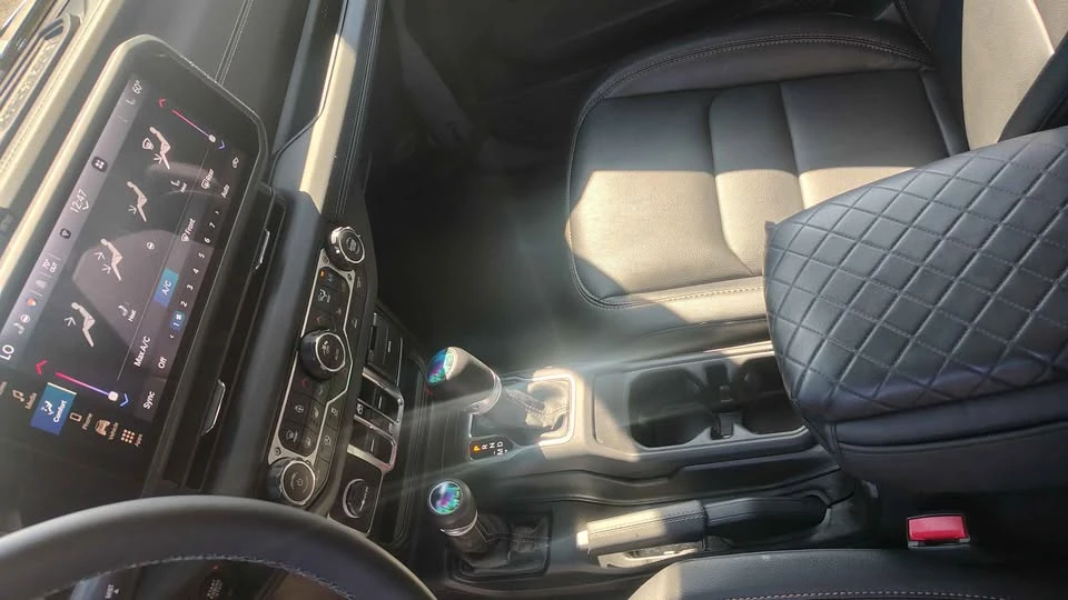 2025 Jeep JT Gladiator - Image 7 of 13