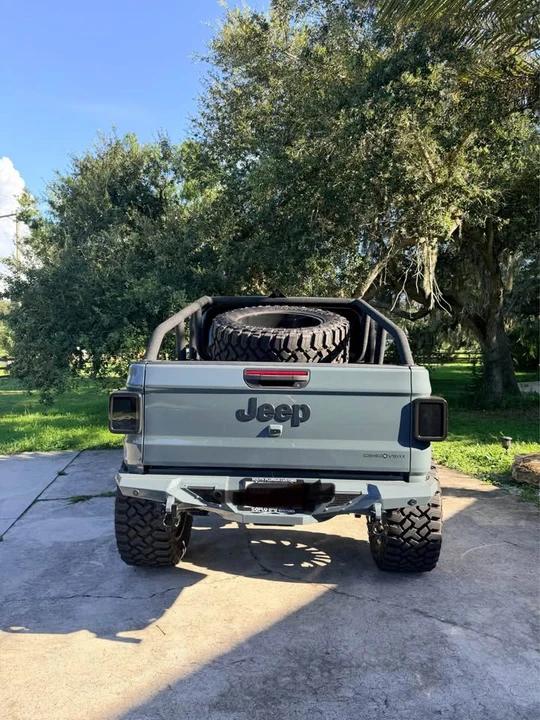 2025 Jeep JT Gladiator - Image 5 of 6