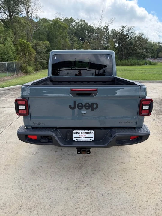 2025 Jeep JT Gladiator - Image 15 of 18