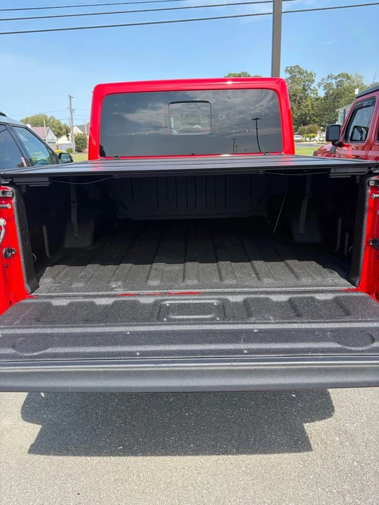 2025 Jeep JT Gladiator - Image 7 of 7