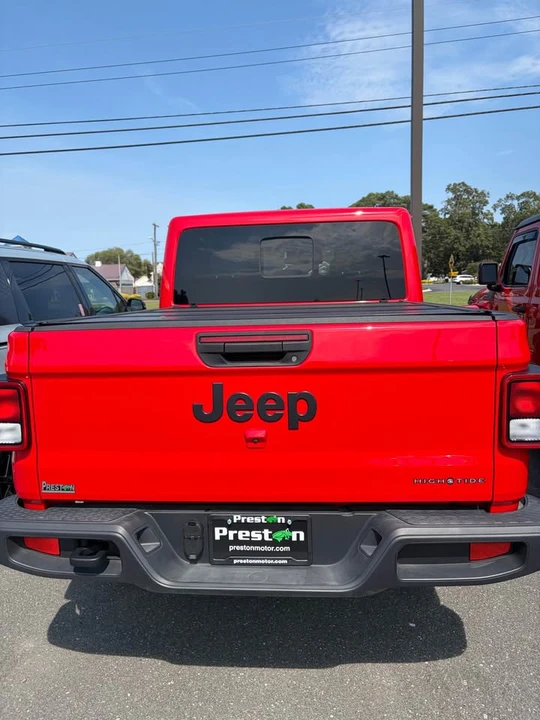 2025 Jeep JT Gladiator - Image 6 of 7