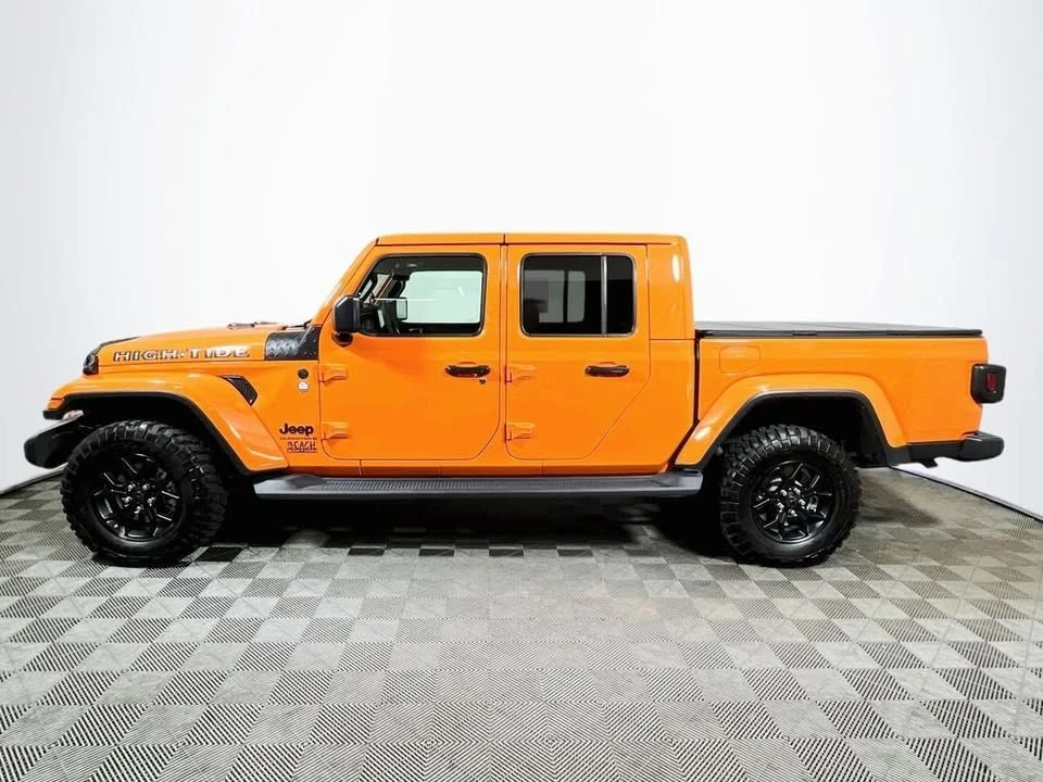 2025 Jeep JT Gladiator - Image 4 of 19