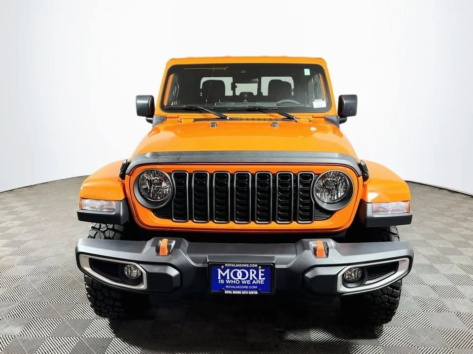 2025 Jeep JT Gladiator - Image 2 of 19