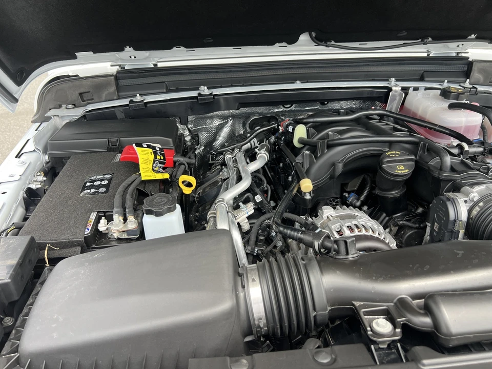 2025 Jeep JT Gladiator - Image 29 of 30