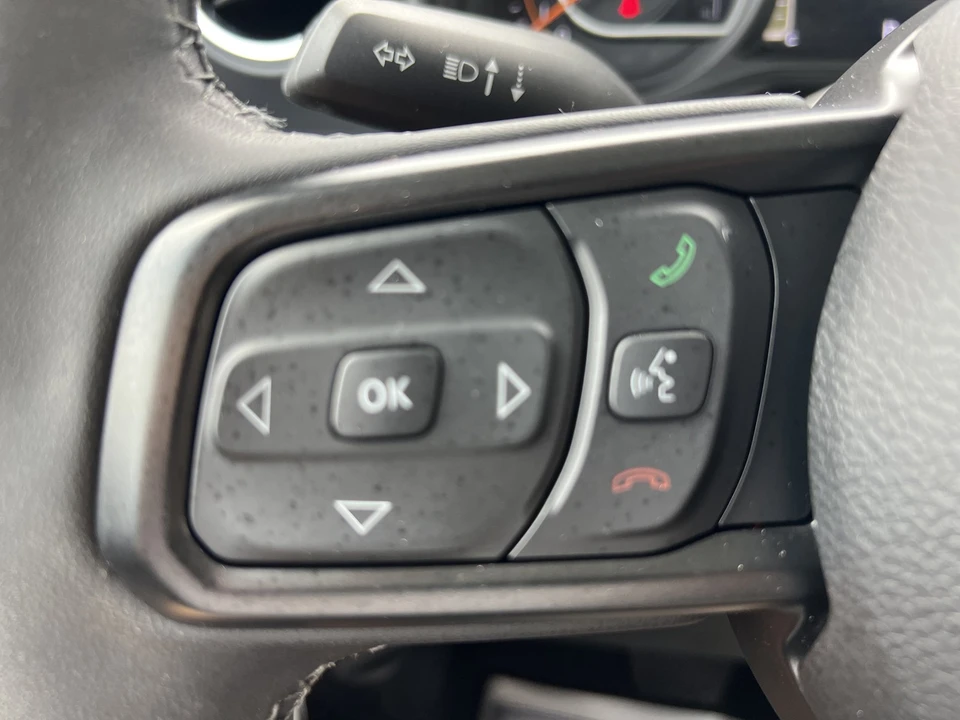 2025 Jeep JT Gladiator - Image 26 of 30