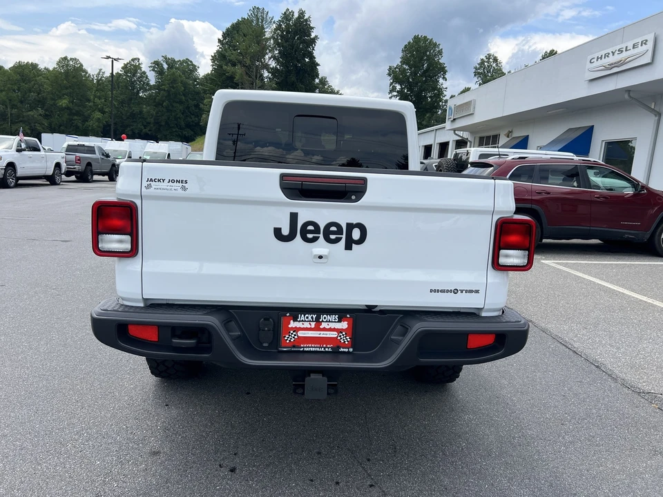 2025 Jeep JT Gladiator - Image 2 of 30