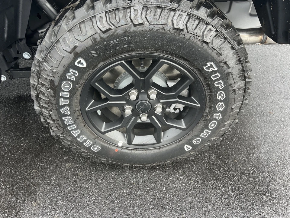 2025 Jeep JT Gladiator - Image 10 of 12