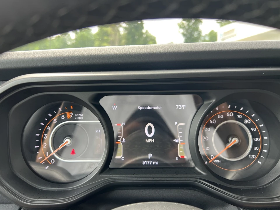 2025 Jeep JT Gladiator - Image 27 of 30