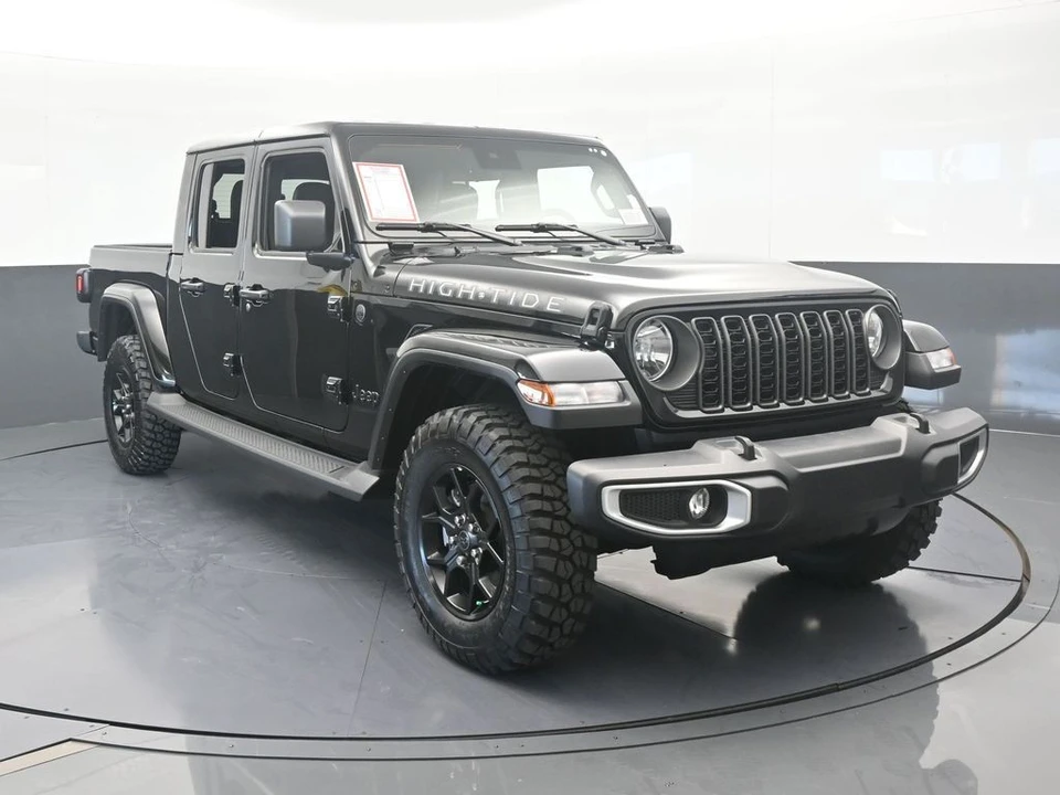 2025 Jeep JT Gladiator - Image 9 of 12