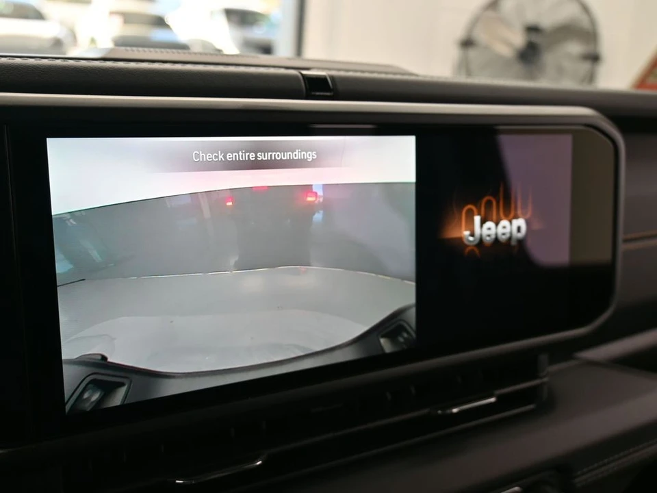 2025 Jeep JT Gladiator - Image 12 of 12