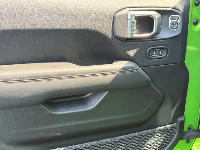 2025 Jeep JT Gladiator - Image 11 of 12