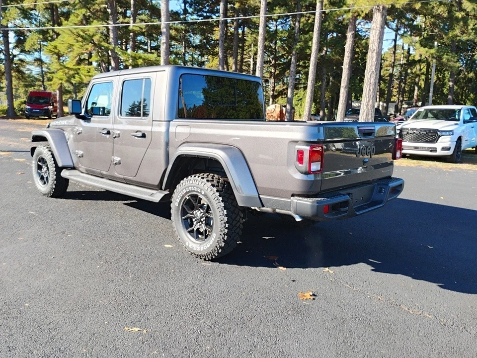 2025 Jeep JT Gladiator - Image 7 of 12