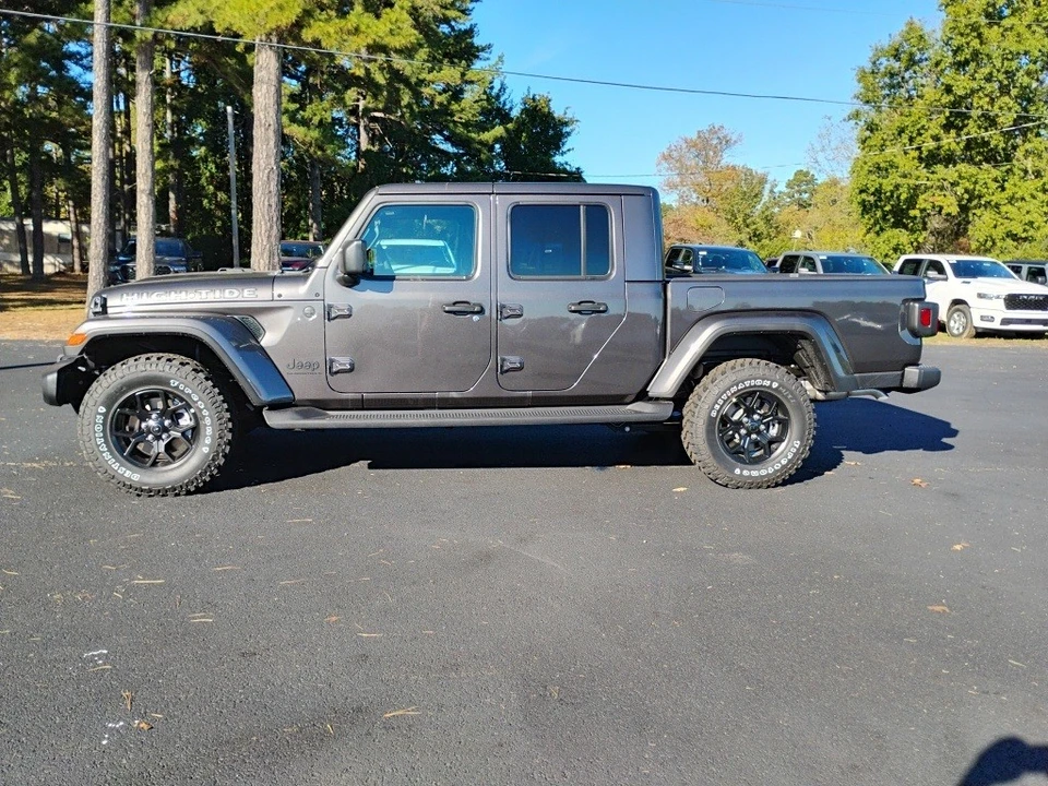 2025 Jeep JT Gladiator - Image 8 of 12
