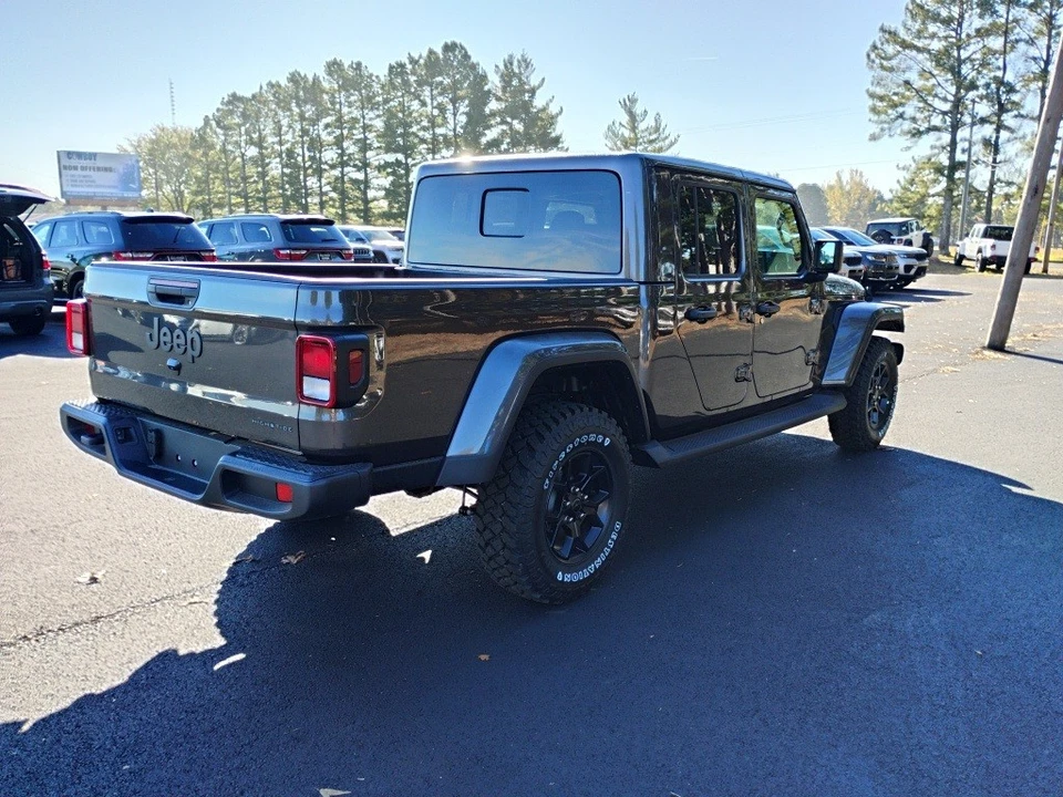 2025 Jeep JT Gladiator - Image 5 of 12