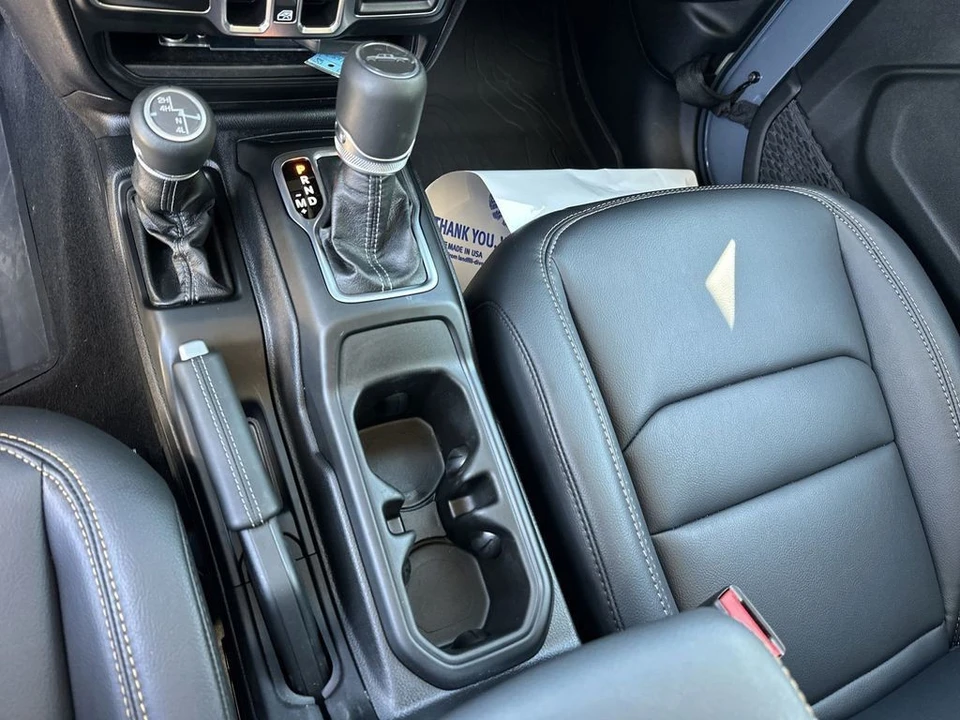 2025 Jeep JT Gladiator - Image 22 of 27